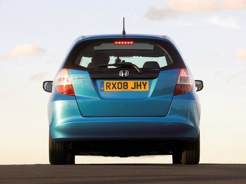 Honda Jazz II, Хэтчбек 5 дв. — вид сзади