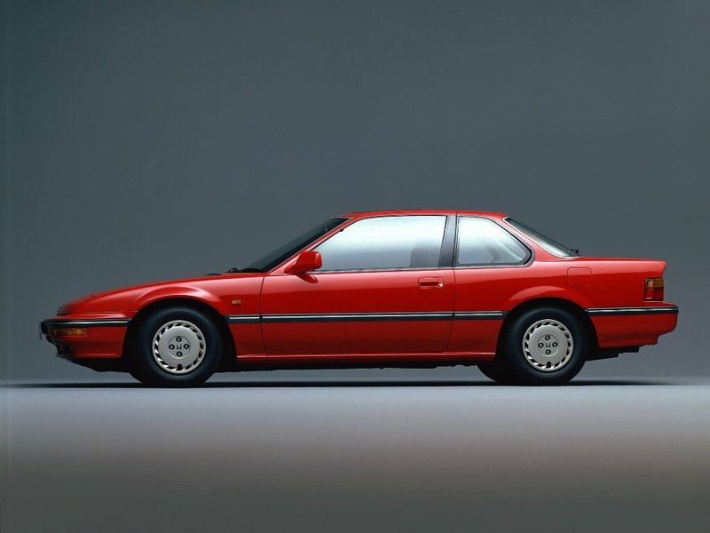 Honda Prelude ثالثاً، كوبيه — منظر من الجانب الأيسر