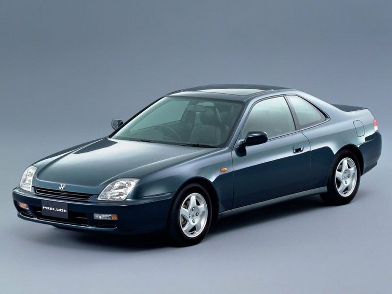 Honda Prelude V, Купе — вид спереди справа