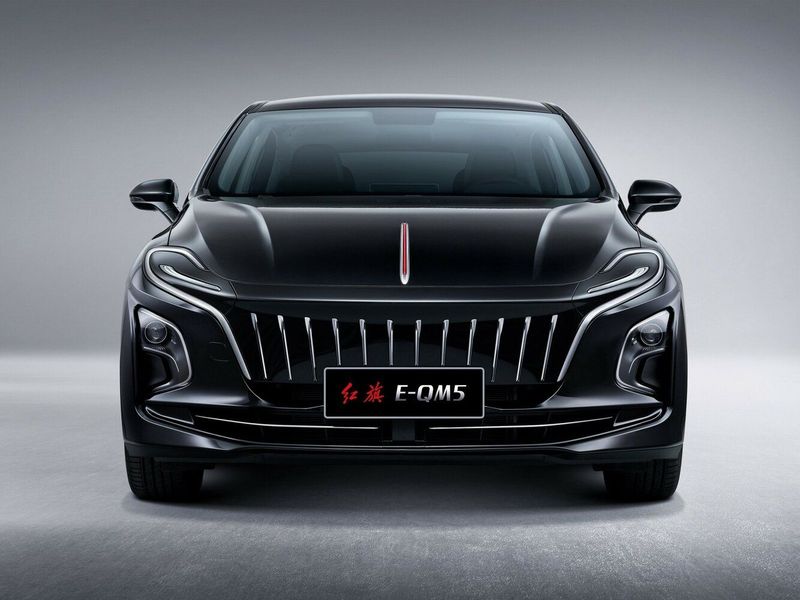 Hongqi E-QM5 I, Седан — вид спереди
