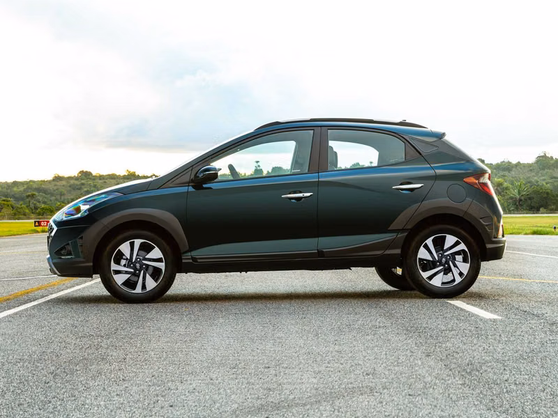 Hyundai HB20 II, Хэтчбек 5 дв. X — вид слева