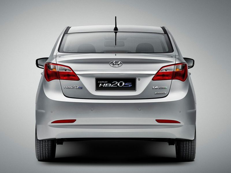 Hyundai HB20 I, Седан — вид сзади