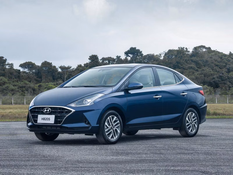 Hyundai HB20 II, Седан — вид спереди в три четверти