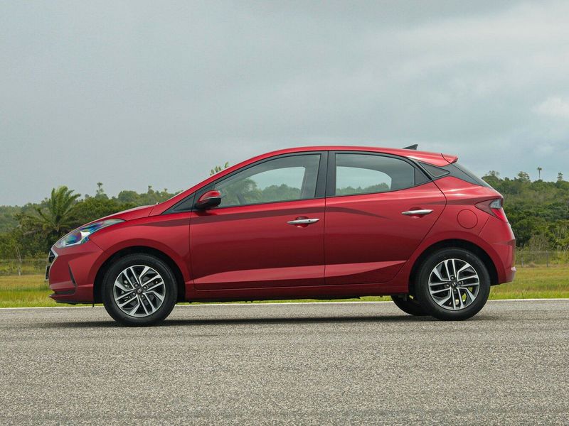 Hyundai HB20 II, Хэтчбек 5 дв. — вид слева