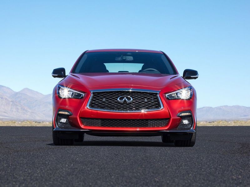 Infiniti Q50 أنا فيس ليفت، سيدان — منظر أمامي