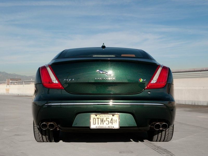 Jaguar XJR IV (X351), Седан Long — вид сзади