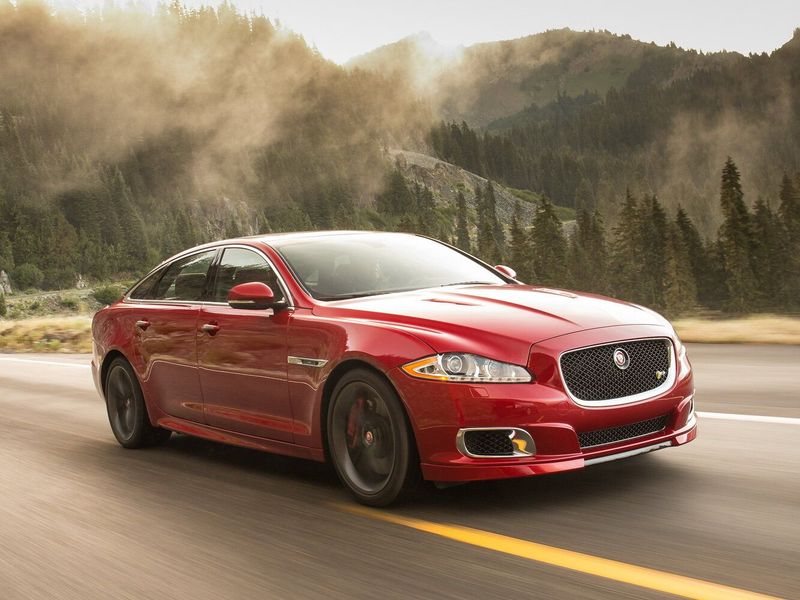 Jaguar XJR IV (X351), Седан — вид спереди справа