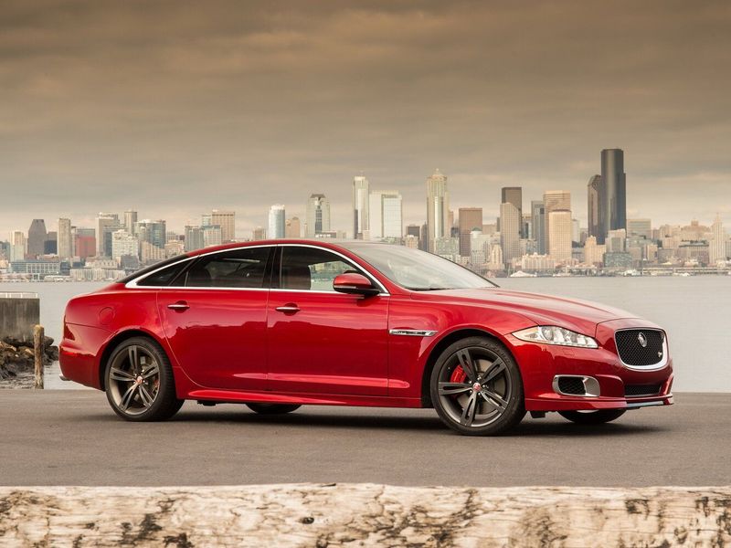Jaguar XJR IV (X351), Седан — вид спереди справа