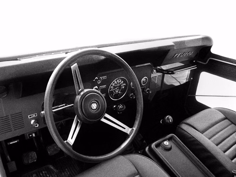 Jeep CJ, Внедорожник Открытый — место водителя
