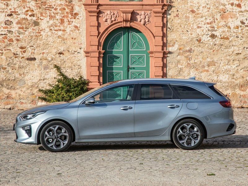 Kia Ceed III, Универсал 5 дв. — вид слева