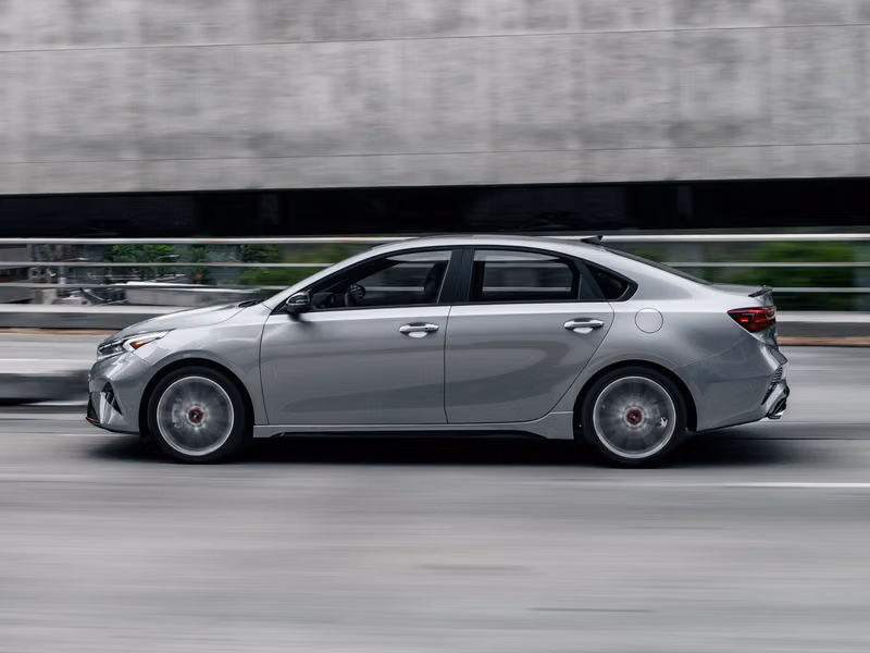 Kia Forte III Рестайлинг, Седан — вид слева