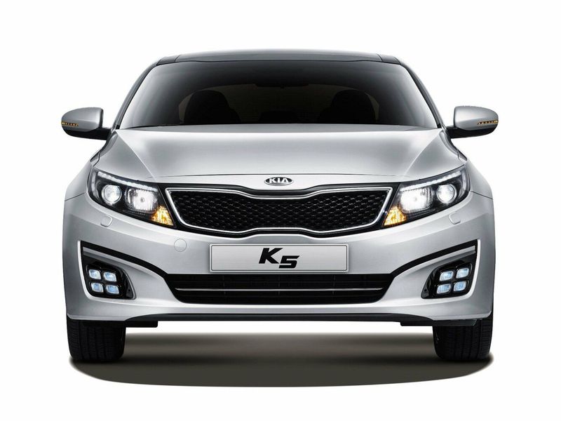 Kia K5 أنا فيس ليفت، سيدان — منظر أمامي