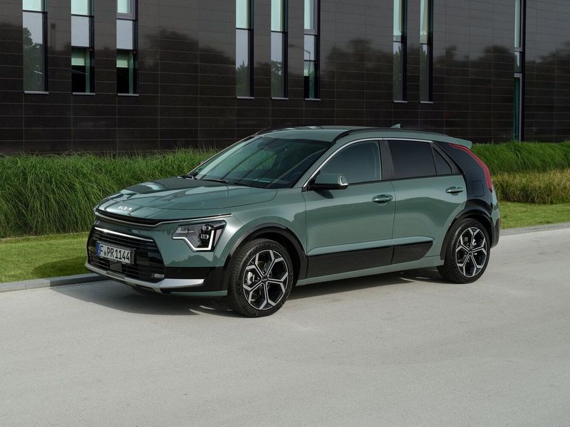 Kia Niro II, Внедорожник 5 дв. — вид спереди в три четверти