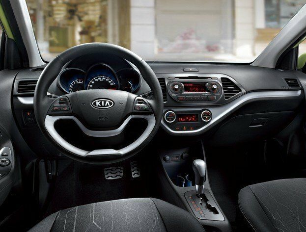 Kia Picanto ثانياً، هاتشباك 5 أبواب — لوحة القيادة