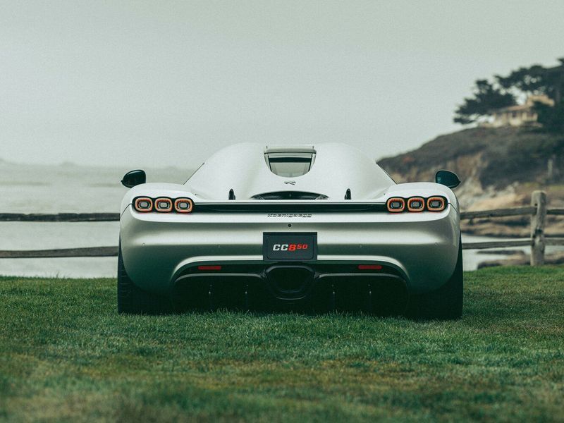 Koenigsegg CC850، تارغا — منظر خلفي