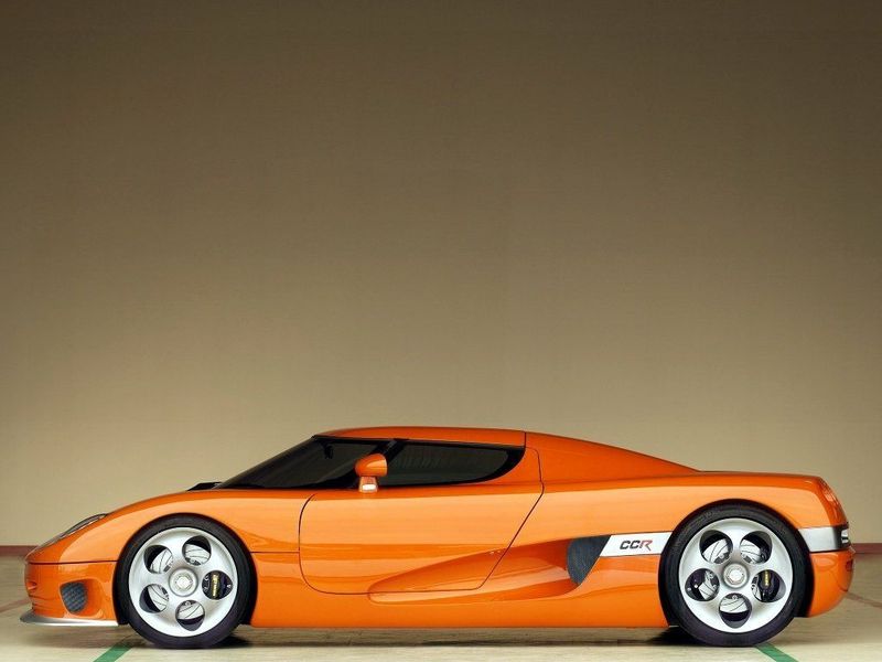 Koenigsegg CCR، كوبيه — منظر من الجانب الأيسر