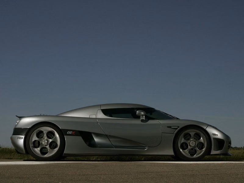 Koenigsegg CCX، تارغا — منظر من الجانب الأيمن