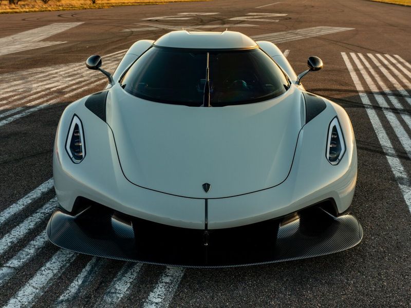 Koenigsegg Jesko, Тарга — вид спереди