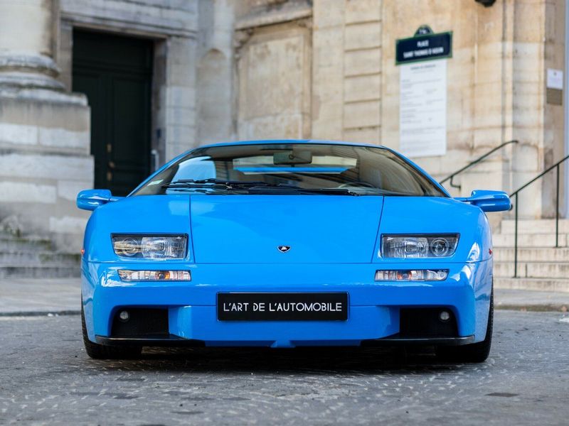 Lamborghini Diablo، كوبيه — منظر أمامي