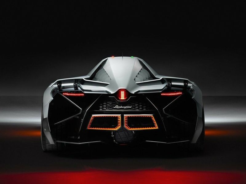 Lamborghini Egoista I، كوبيه — منظر خلفي