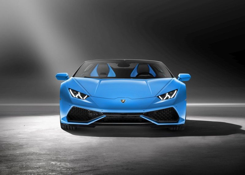 Lamborghini Huracán I، رودستر — منظر أمامي