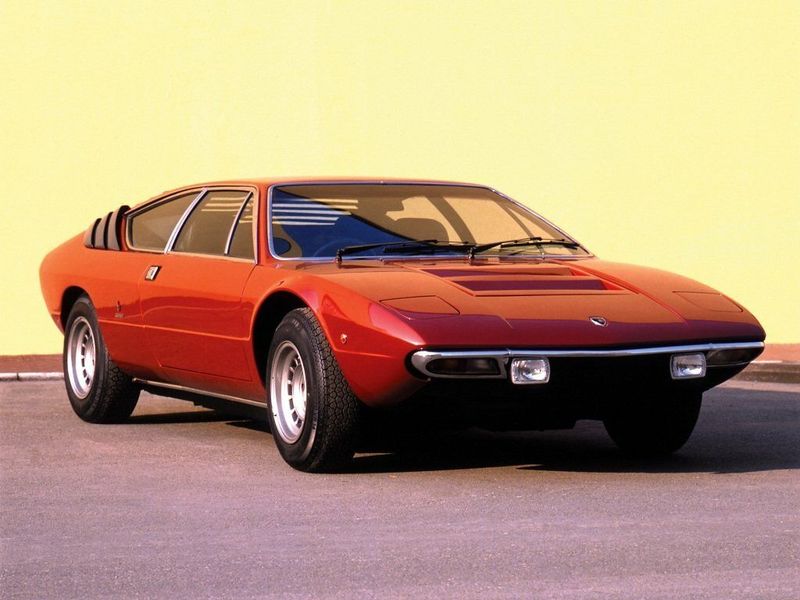 Lamborghini Urraco، كوبيه — منظر أمامي أيمن