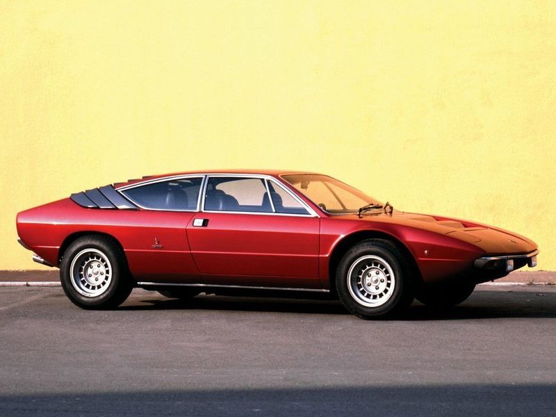 Lamborghini Urraco، كوبيه — منظر من الجانب الأيسر