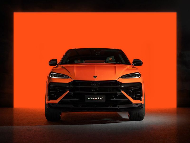 Lamborghini Urus أنا فيس ليفت، دفع رباعي 5 أبواب Se — منظر أمامي