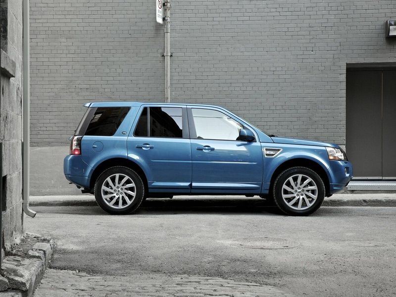 Land Rover Freelander II Рестайлинг 2, Внедорожник 5 дв. — вид слева