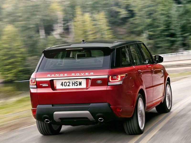 Land Rover Range Rover Sport II (L494)، دفع رباعي 5 أبواب — منظر خلفي أيمن