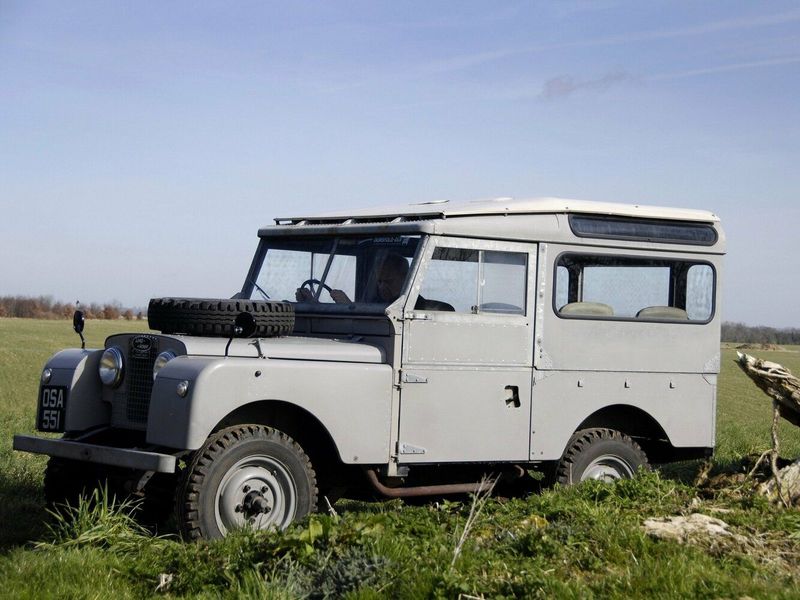 Land Rover Series I, Внедорожник 3 дв. — вид спереди слева