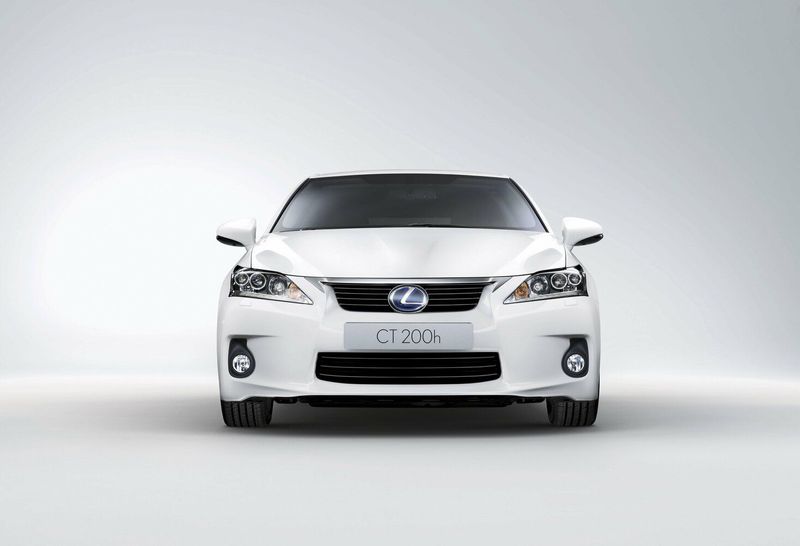 Lexus CT I، هاتشباك 5 أبواب — منظر أمامي