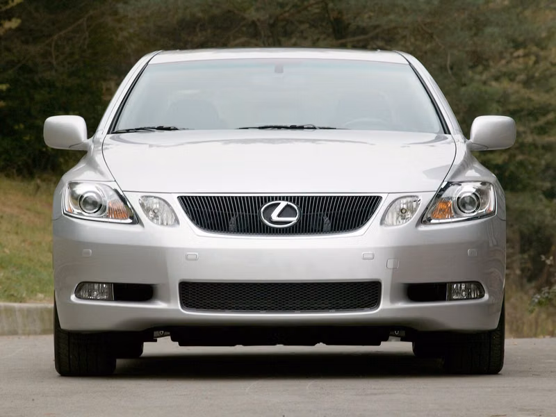 Lexus GS ثالثاً، سيدان — منظر أمامي