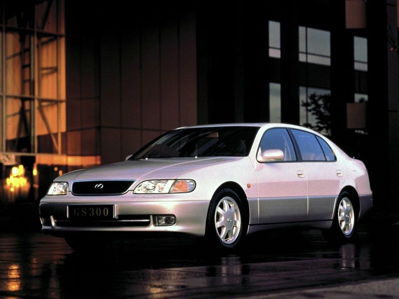 Lexus GS I، سيدان — منظر أمامي أيمن