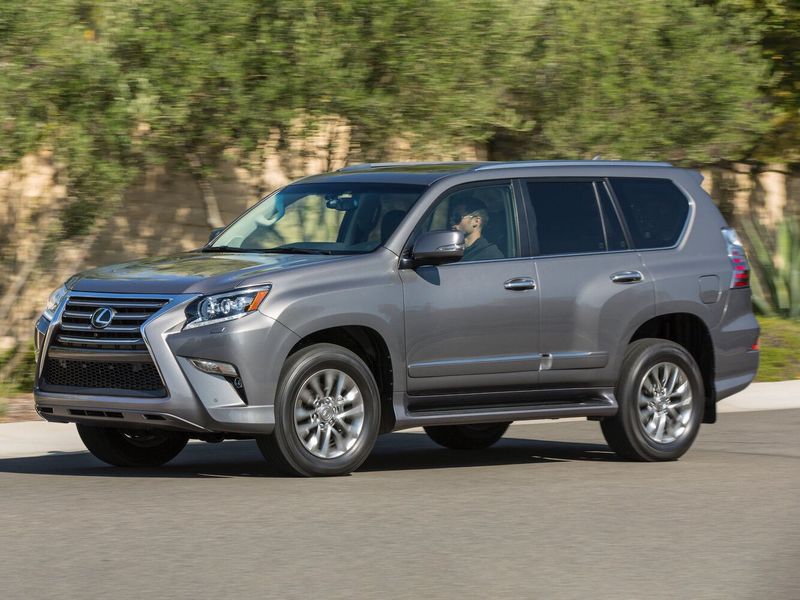 Lexus GX II Рестайлинг, Внедорожник 5 дв. — вид спереди слева