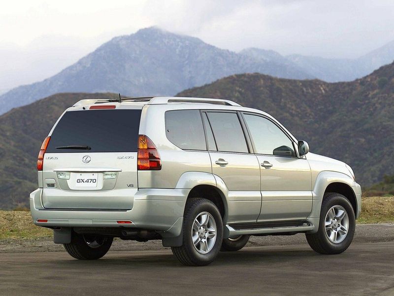 Lexus GX I، دفع رباعي 5 أبواب — منظر خلفي أيمن