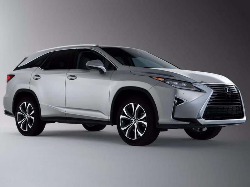 Lexus RX رابعاً، دفع رباعي 5 أبواب L — منظر أمامي أيمن