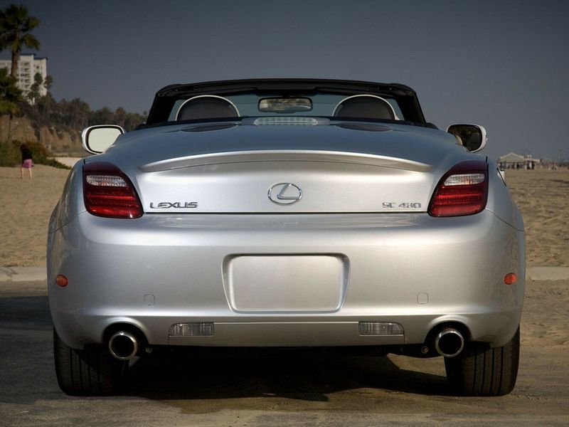 Lexus SC فيس ليفت الثاني، قابلة للتحويل — منظر خلفي