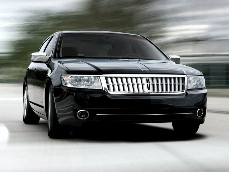 Lincoln MKZ أنا (زفير)، سيدان — منظر أمامي أيسر