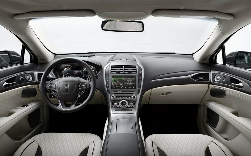 Lincoln MKZ فيس ليفت الثاني، سيدان — لوحة القيادة