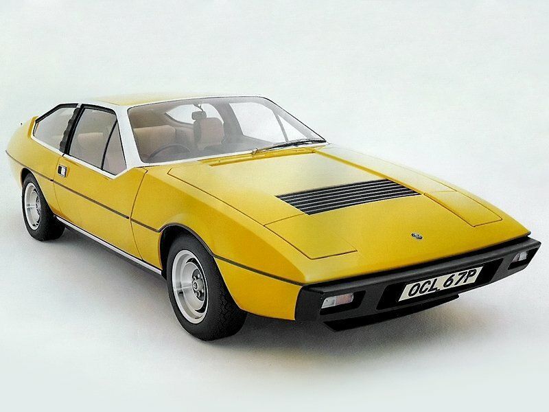 Lotus Eclat, Купе — вид спереди слева