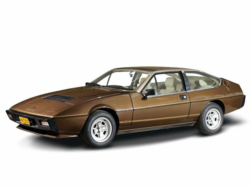 Lotus Eclat, Купе — вид спереди слева