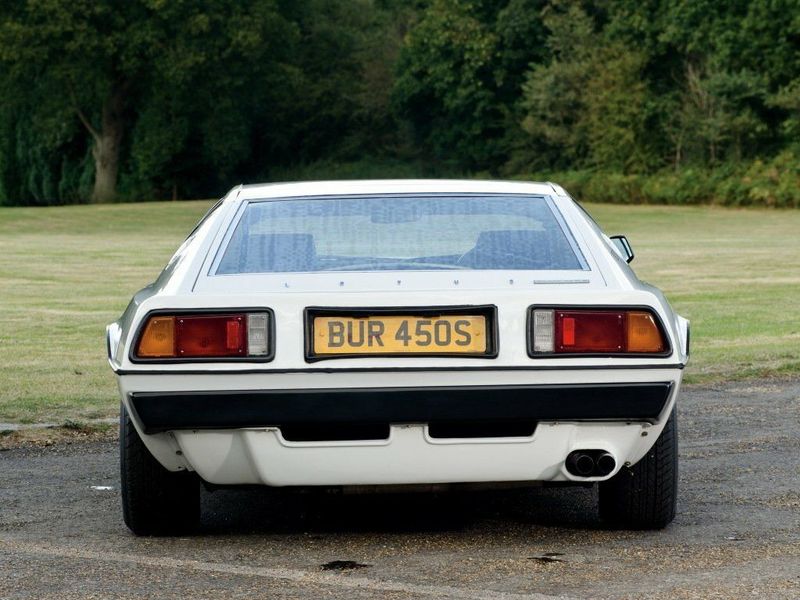 Lotus Esprit I, Купе — вид сзади