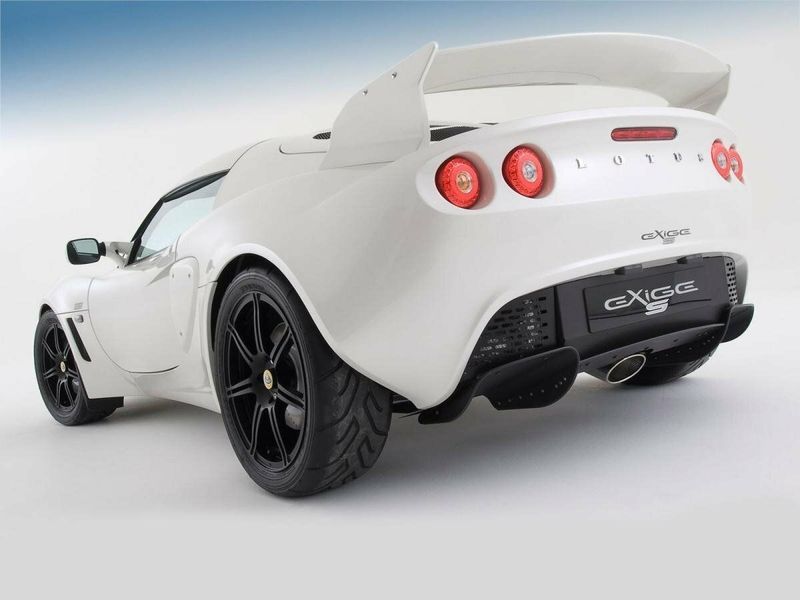 Lotus Exige II, Купе — вид сзади слева