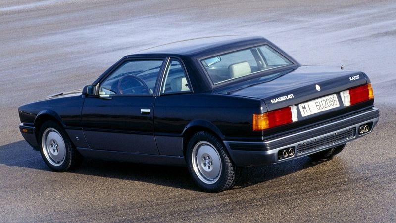 Maserati Karif، كوبيه — منظر خلفي أيمن