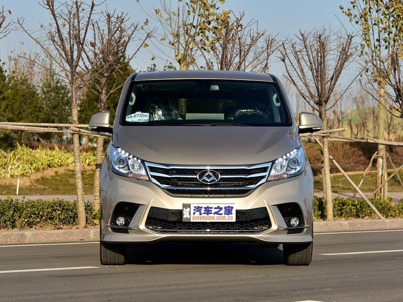 Maxus G10 I Рестайлинг, Минивэн — вид спереди