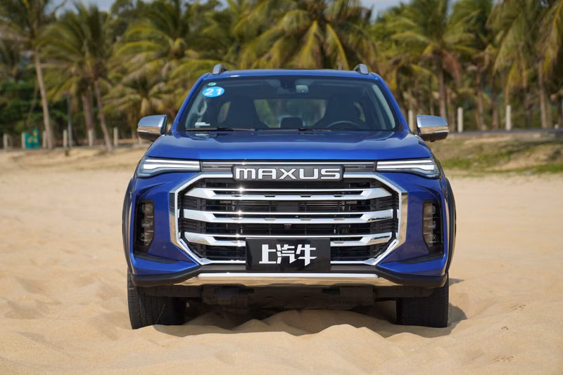 Maxus T90، بيك أب بكابينة مزدوجة LWB — منظر أمامي