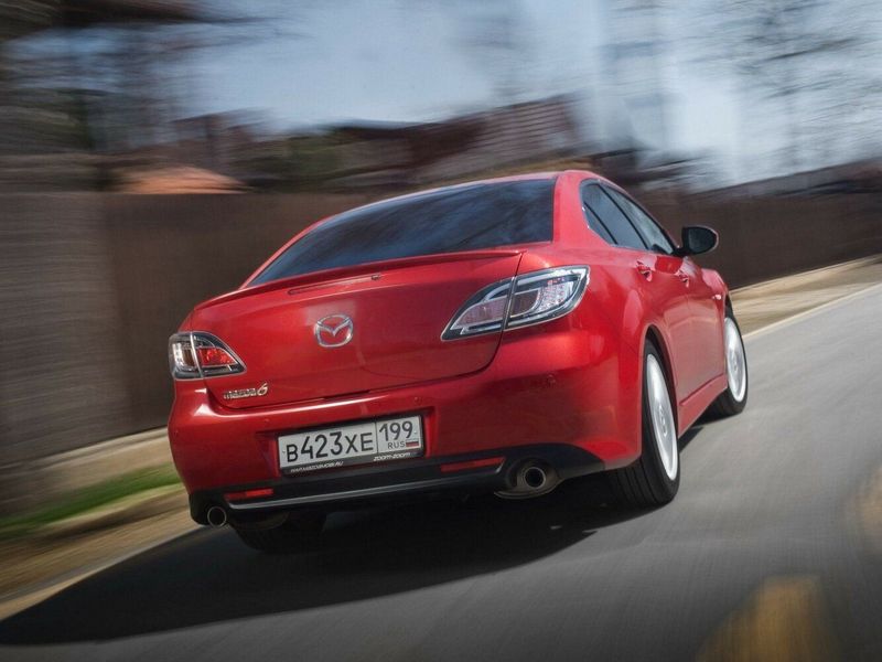 Mazda 6 II (GH) فيس ليفت الثاني (GH)، سيدان — منظر خلفي أيمن