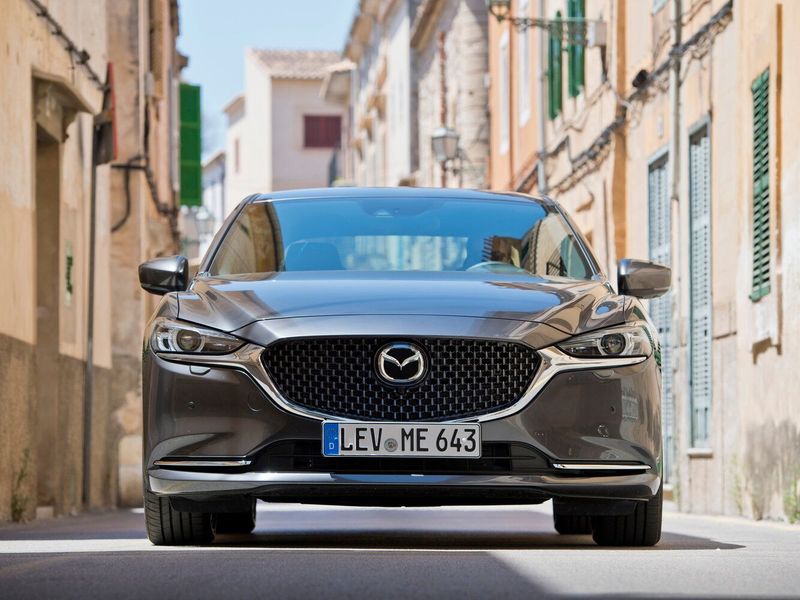 Mazda 6 III (GJ) فيس ليفت 2، سيدان — منظر أمامي