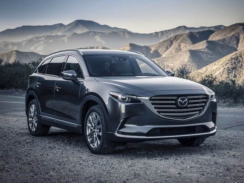 Mazda CX-9 ثانياً، دفع رباعي 5 أبواب — منظر أمامي أيمن